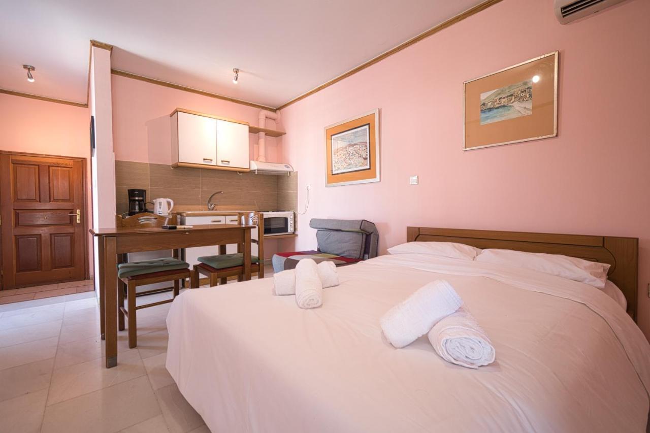 Apartamento Tiny Studio Marousi Area Atenas Exterior foto